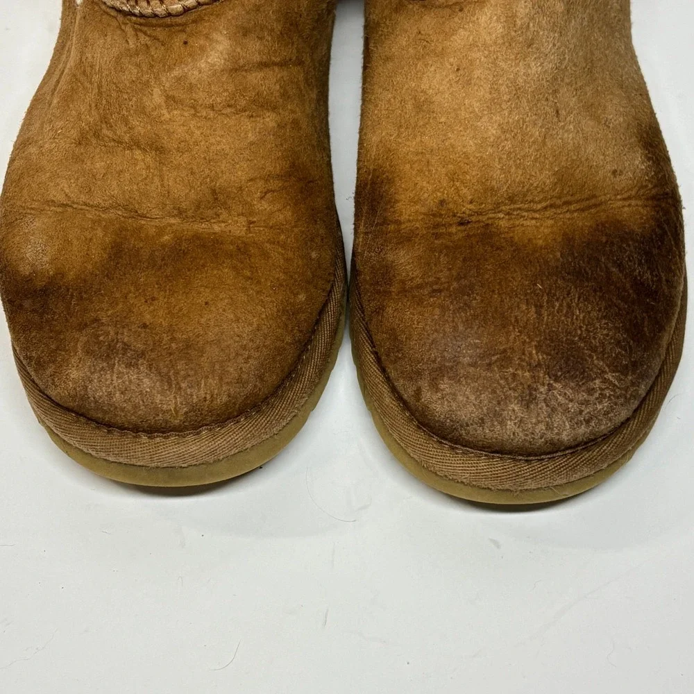 UGG Classic Short Boots Women Size‎ 6 Chestnut Brown Sheepskin Shearling
